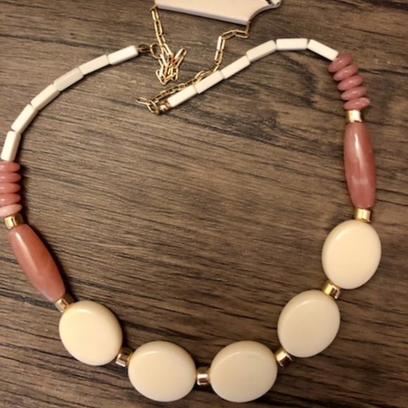 Fashion Necklace - Picture 3 of 5